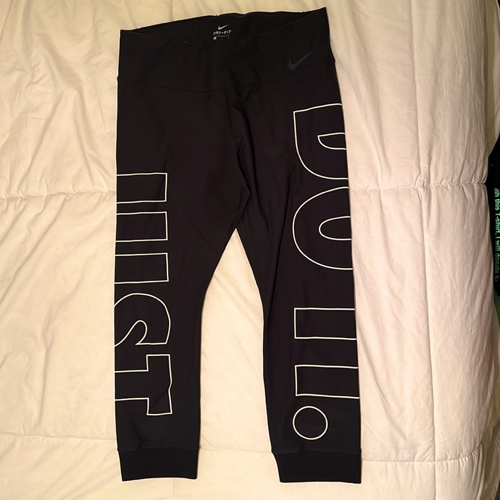 Women’s 3/4 length nike leggings